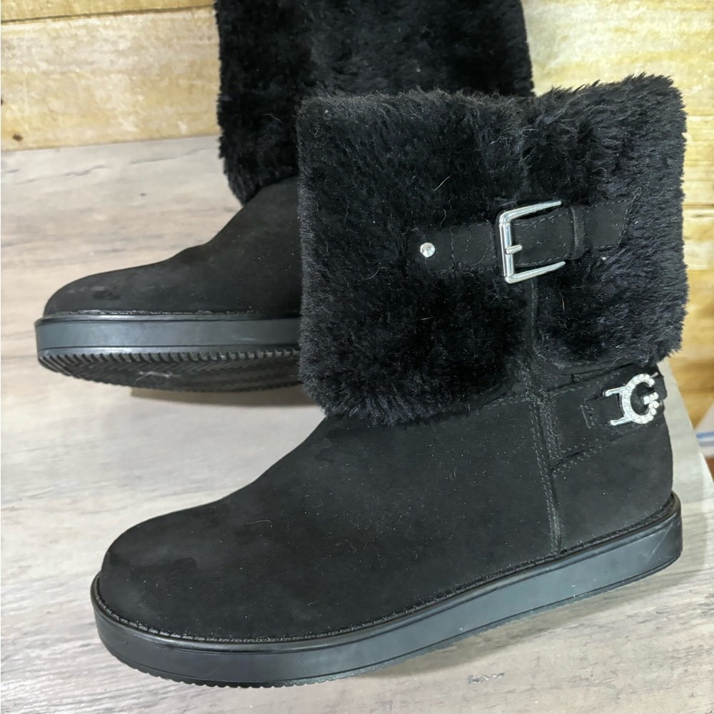 Black Guess furry boots